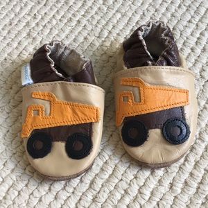 Robeez soft soles leather shoes